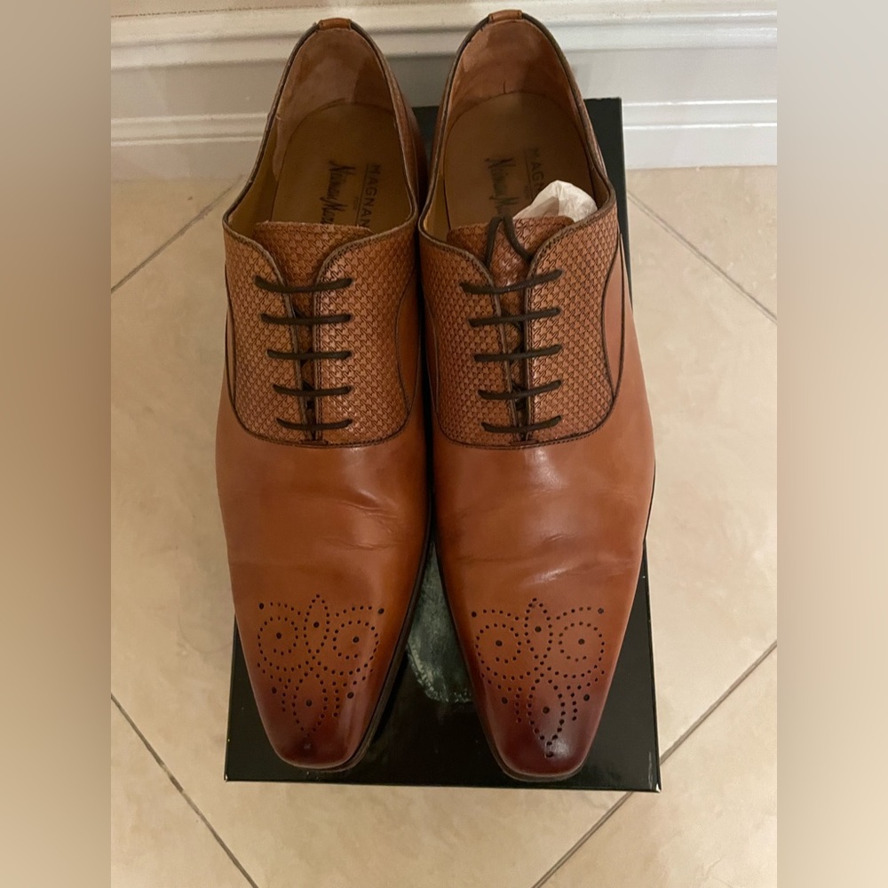Mens Magnanni Size 10 - Leather - Worn Once -